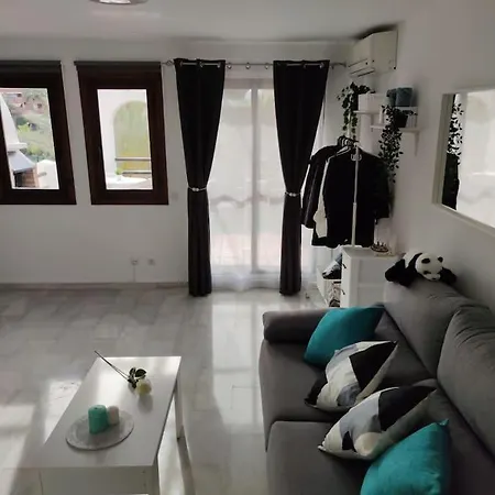 Maika Benalsun Pueblo Evita