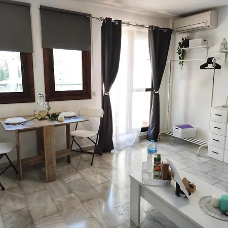Maika Benalsun Pueblo Evita * Benalmádena