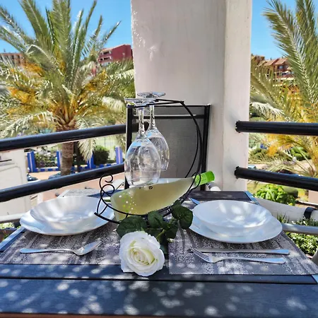 Apartament Maika Benalsun Pueblo Evita *