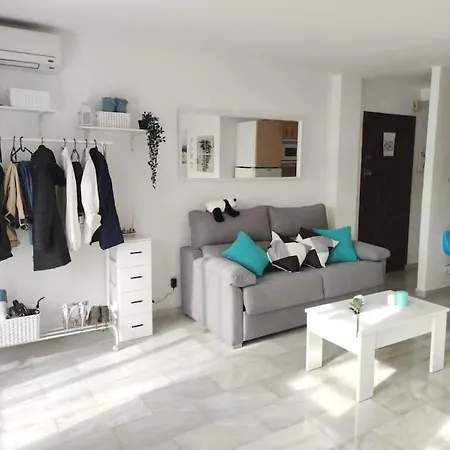 Maika Benalsun Pueblo Evita Apartment *